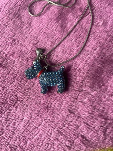 Avoca chain with dog and bone pendants