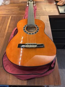 Child's guitar 85cms with case