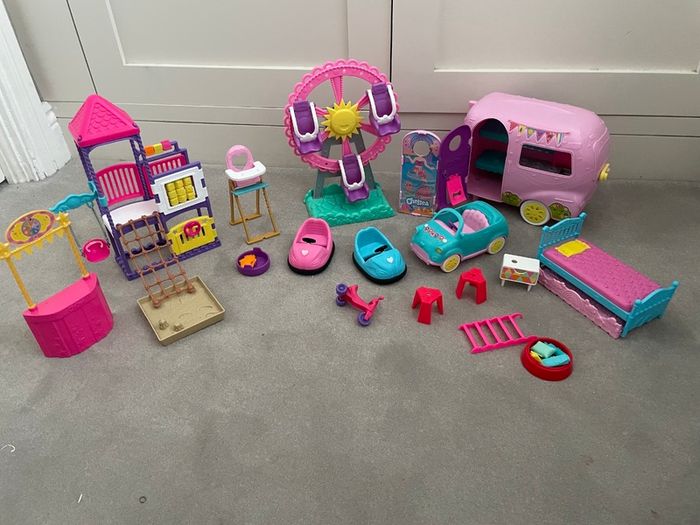 Barbie Chelsea doll access