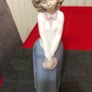 Nao  Lladro lady figure Image 5