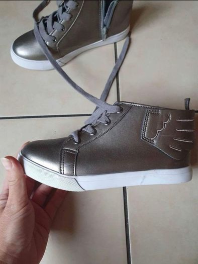 New Leigh Tucker Willow Jolie Metallic Hi-Top With Wings UK13/EU31