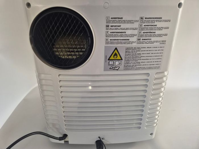 De'Longhi Pinguino PAC N82 Eco Portable Air Conditioning With Remote 2.4Kw/9000Btu 240V