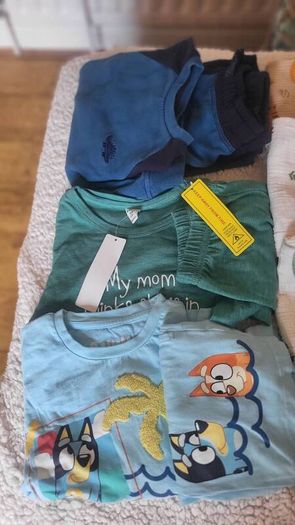 toddlers clothes & runners