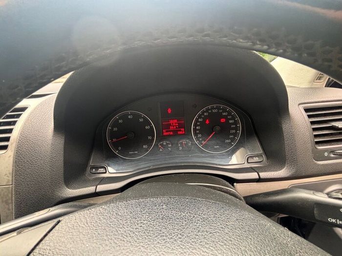 Volkswagen Golf 2007 NCT 05/27