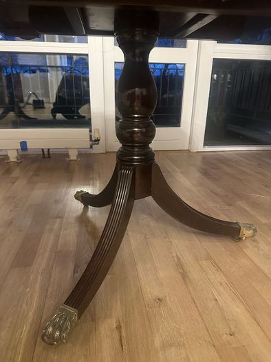Extendable mahogany dining table and 8 Reprodux chairs