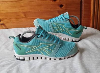 reebok realflex  Size 6.5 eu 40 turquoise in excellent condition
