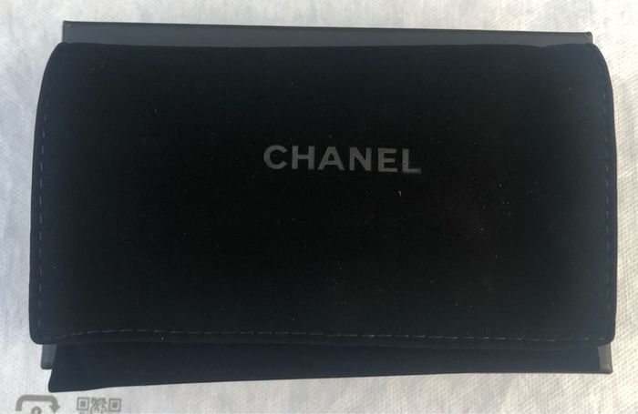 Chanel gold cardholder
