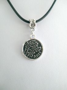 Aunt Pendant