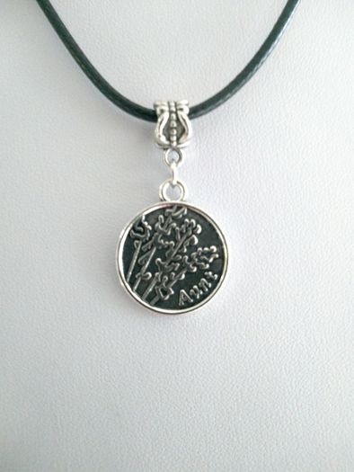 Aunt Pendant