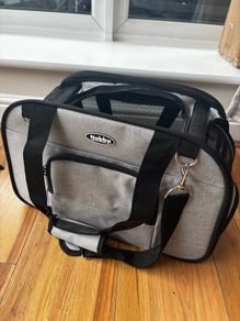 Pet carrier/ transport bag