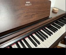 Yamaha Arius YDP-140 Digital Piano