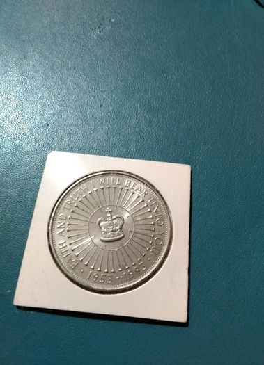 Queen Elizabeth   Crown Size