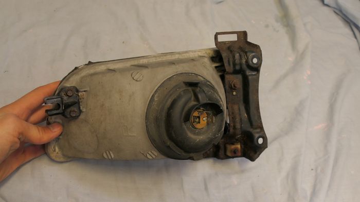 Boxy Toyota Starlet Right Side Headlight