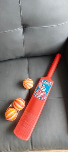 Kids Cricket Bat Set + 2 Brand New Balls