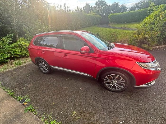 Mitsubishi Outlander 2018 Diesel 5 seater