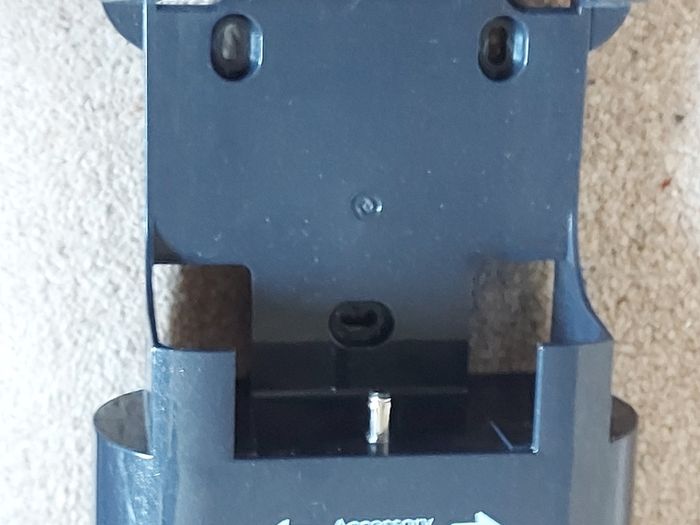 Smoture Cordless Vacuum Cleaner, model VAC02, in excellent condition, great suction, plus charger and accessories
