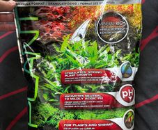 aquarium substrat Fluval Stratum