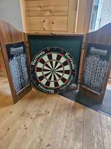 dart board