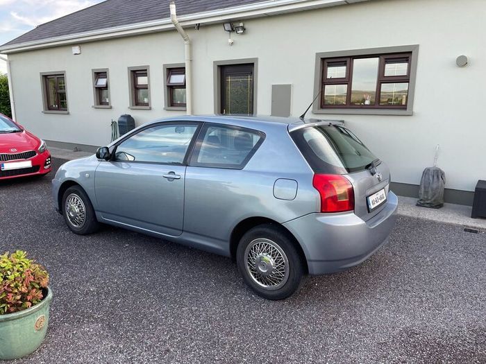 3-Door Corolla (Low Mileage)