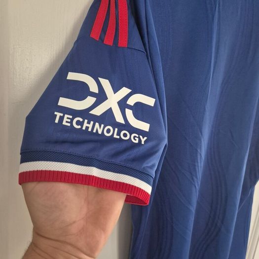 Man u jersey away 26/27