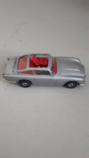corgi aston Martin
