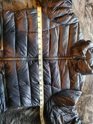Beaumont Amsterdam ladies down light weight puffer jacket  Size Small 38 EU Full zip 2 zip pockets  Great winter jacket  Measurements in the photos