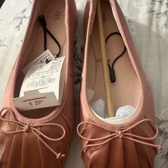 Zara pink ballet style flats size 39