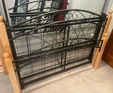 Extremely Solid 4Ft 6 Double Bed Frame - Can Deliver