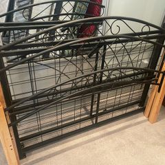 Extremely Solid 4Ft 6 Double Bed Frame - Can Deliver