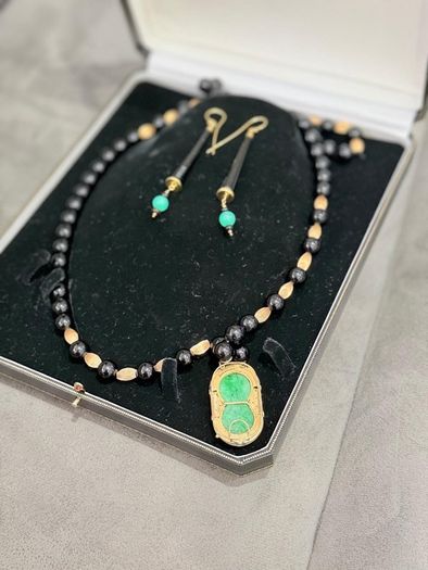 14k gold and curved jade with diamond necklace
