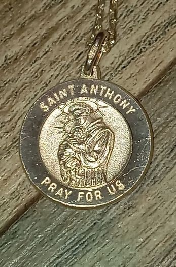 Silver necklace with Saint Anthony pendant