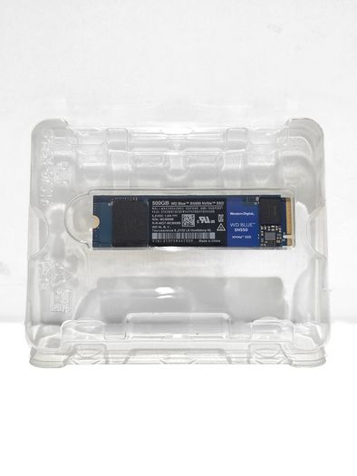 Brand new box Western Digital WD Blue SN550 500GB NVMe Internal SSD