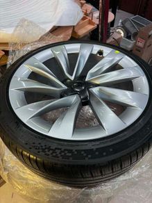 Sets of OEM 20 Tesla model Y Helix 2.0
