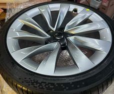 Sets of OEM 20 Tesla model Y Helix 2.0