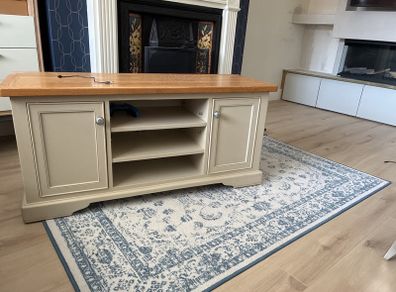 tv unit