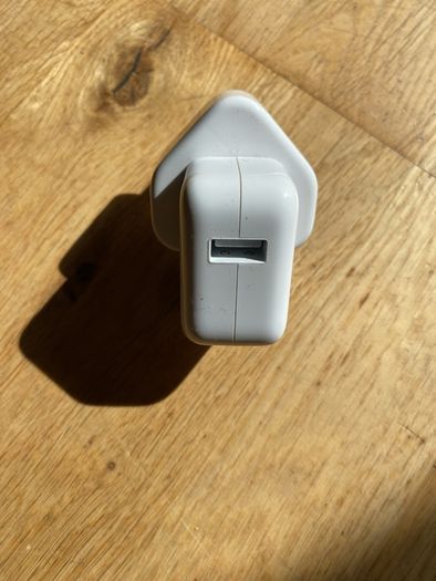 Apple Power Adaptor