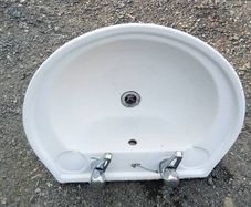 Bathroom sink