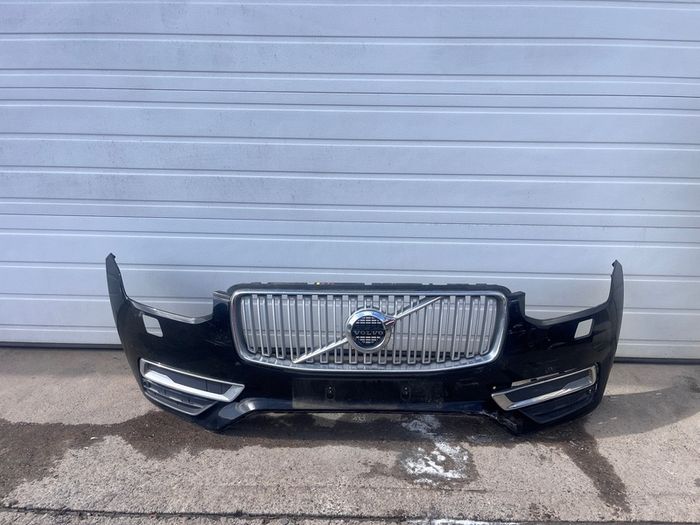 Volvo xc90 bomper with grill
