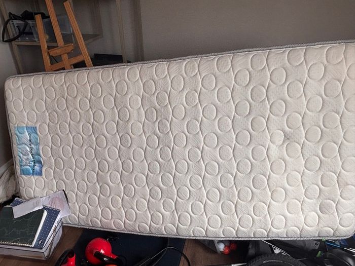 Single mattress