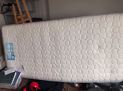 Single mattress