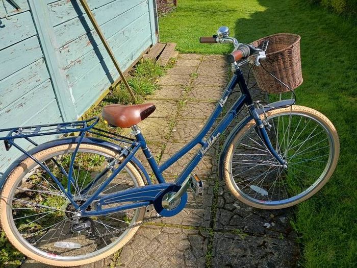 2 girls bikes for sale,both like new