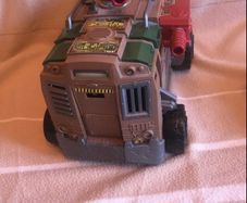 Teenage mutant ninja turtle and shellraiser van