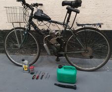 Adult men's bicycle with free 50cc motor included