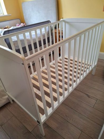 cot