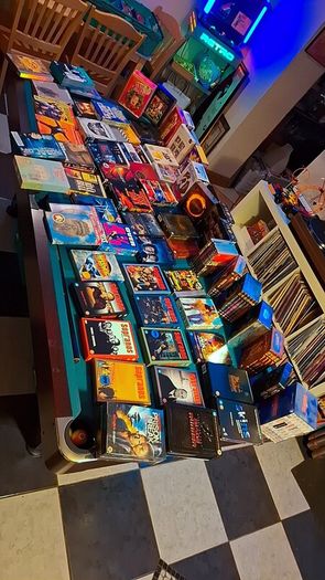 Hundreds of collectible dvd boxsets