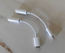 Apple Lightning to 3.5mm Headphone Jack Adapter