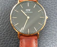Daniel Wellington St Mawes rose gold black face