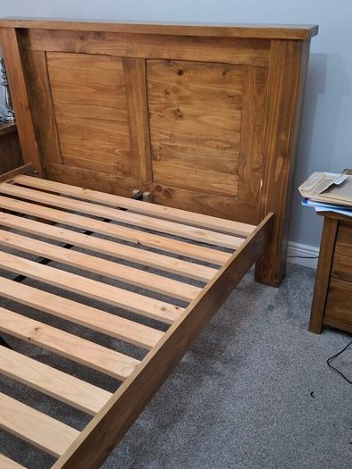 Double bed frame