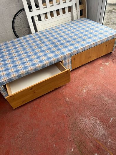 Single bed