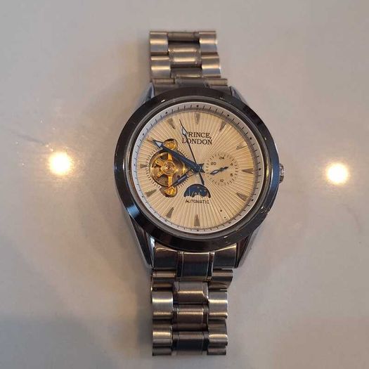 Prince London Automatic watch - exhibition case